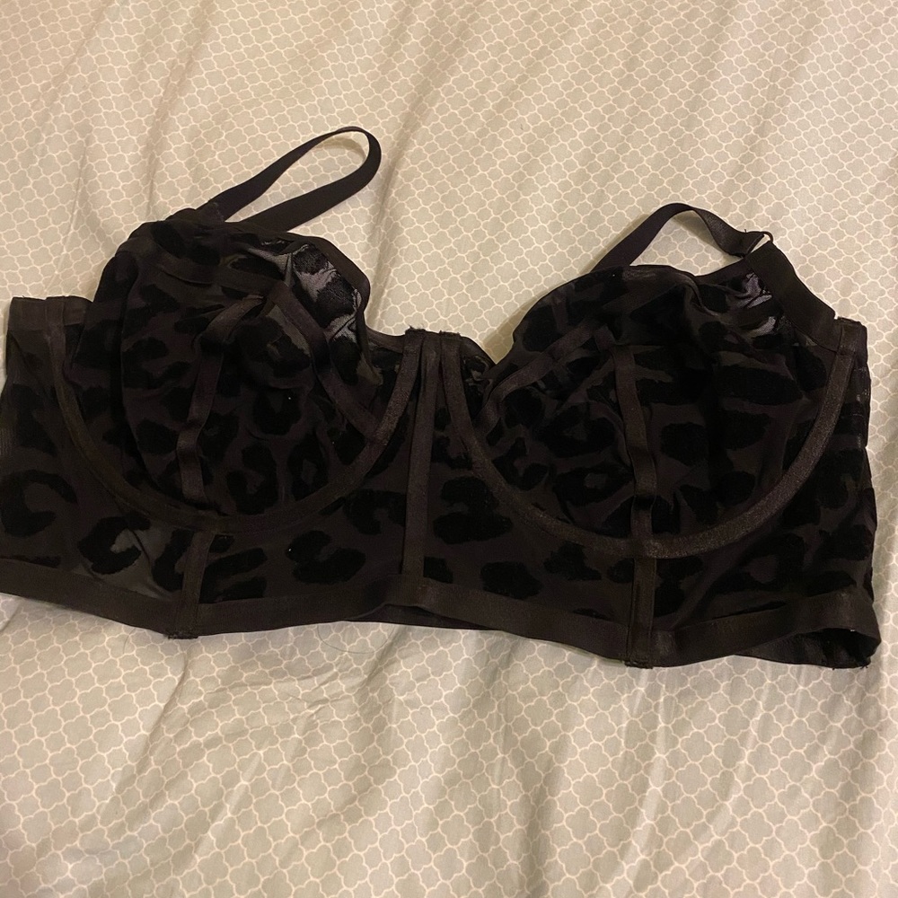 EUC Torrid longline bralette with underwire